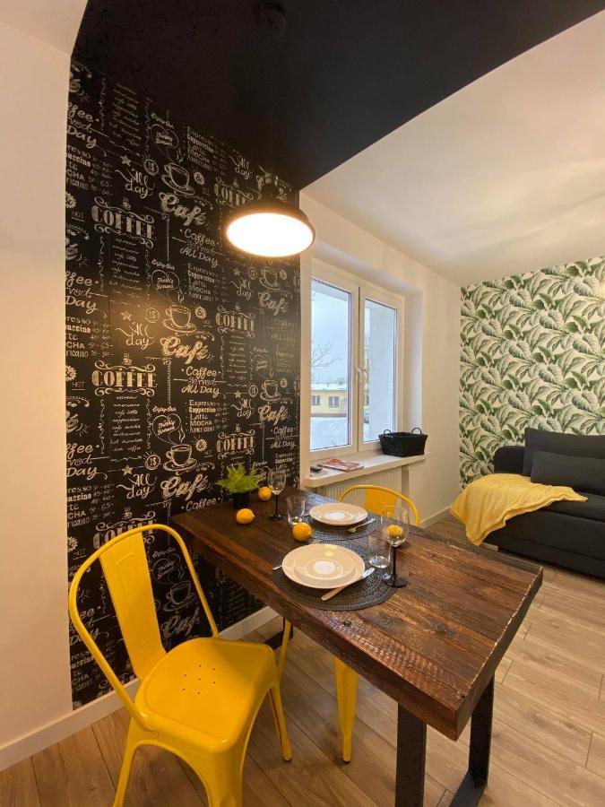 פילה Niron Apartamenty Plac Konstytucji מראה חיצוני תמונה