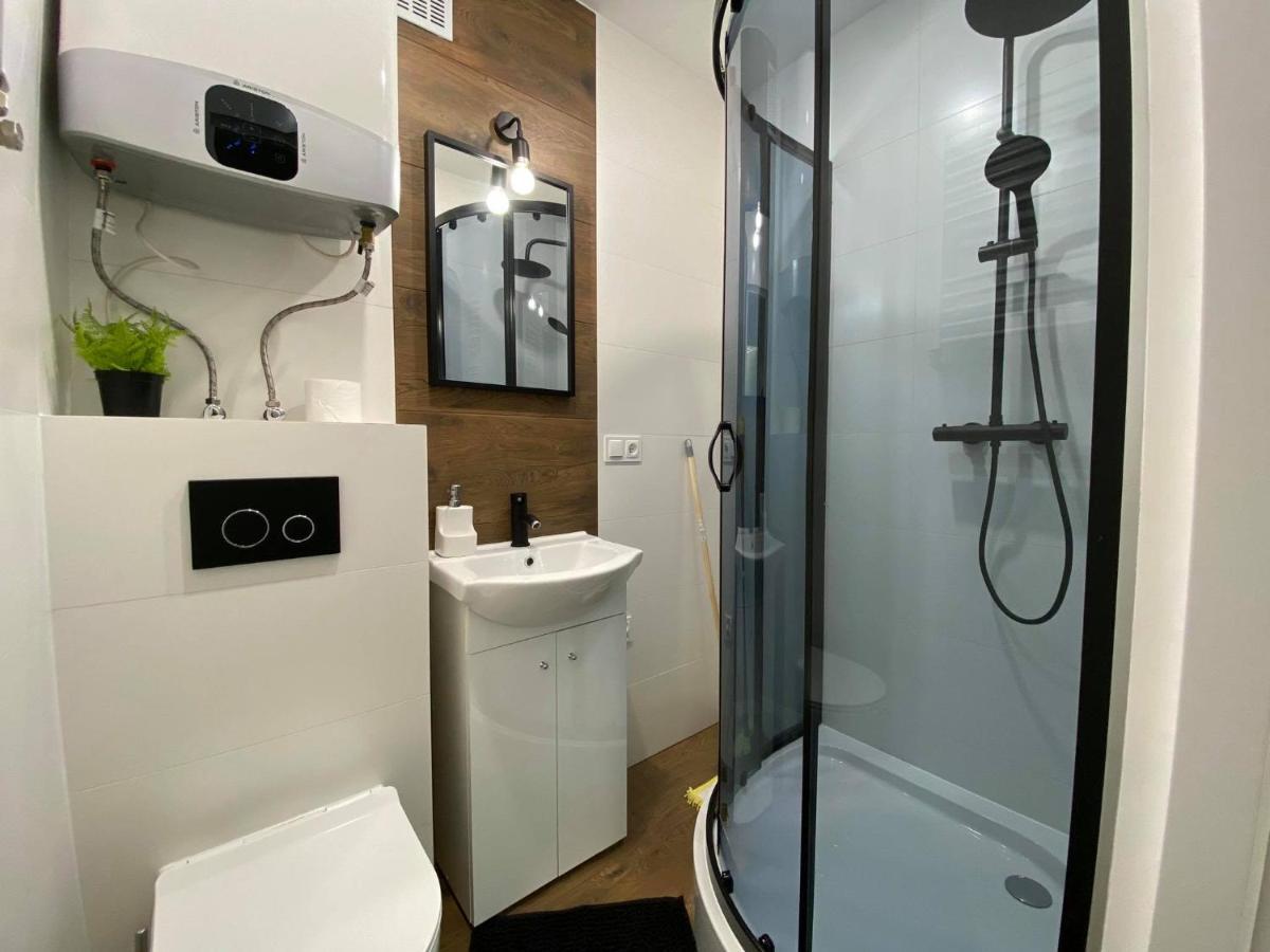 פילה Niron Apartamenty Plac Konstytucji מראה חיצוני תמונה