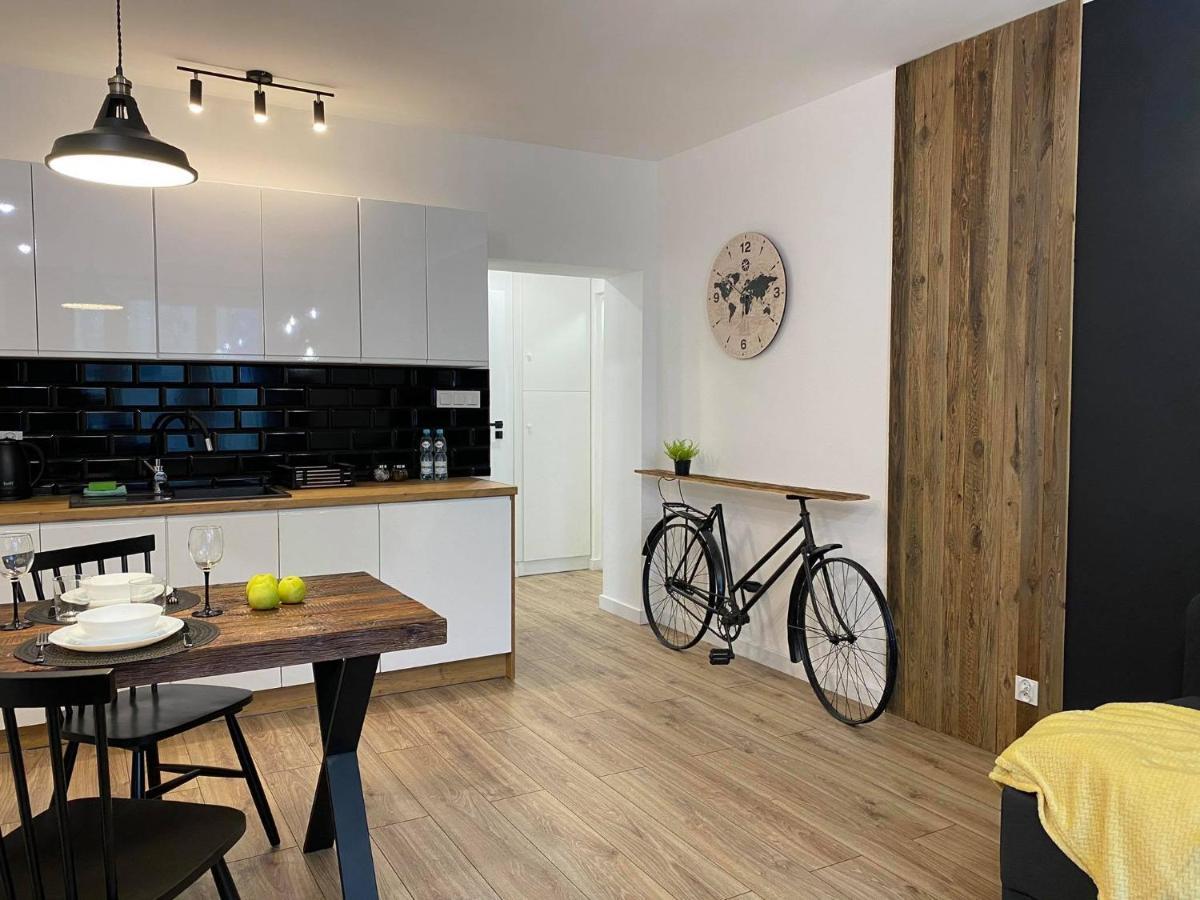 פילה Niron Apartamenty Plac Konstytucji מראה חיצוני תמונה