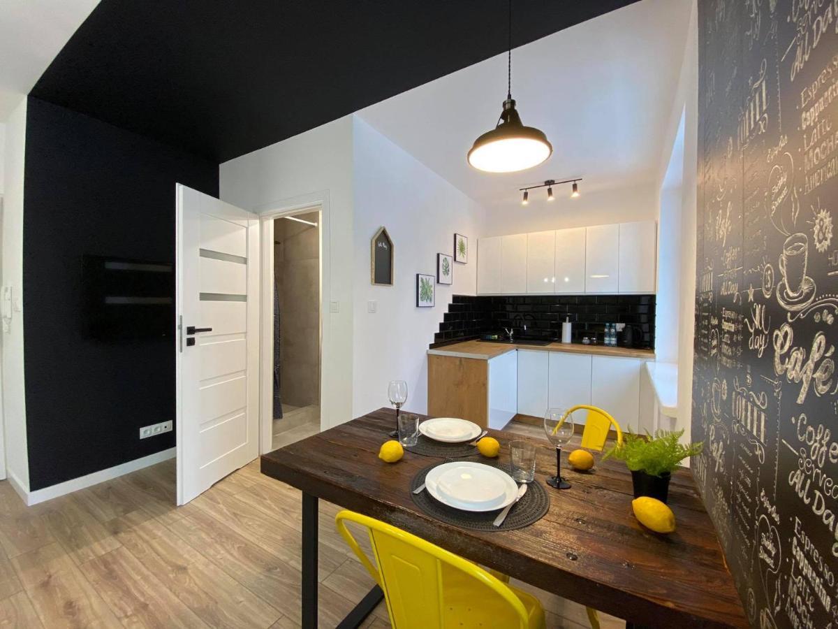 פילה Niron Apartamenty Plac Konstytucji מראה חיצוני תמונה