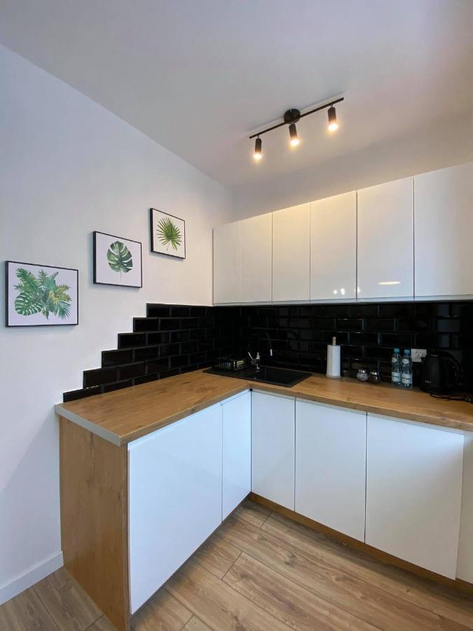 פילה Niron Apartamenty Plac Konstytucji מראה חיצוני תמונה