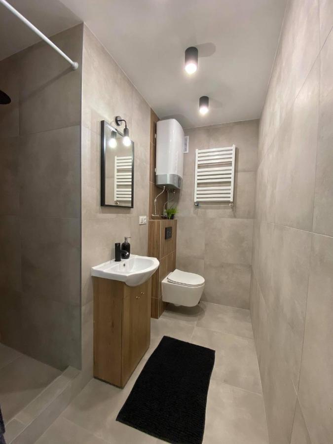 פילה Niron Apartamenty Plac Konstytucji מראה חיצוני תמונה