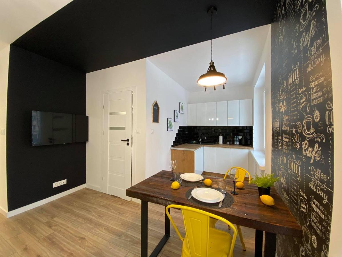 פילה Niron Apartamenty Plac Konstytucji מראה חיצוני תמונה
